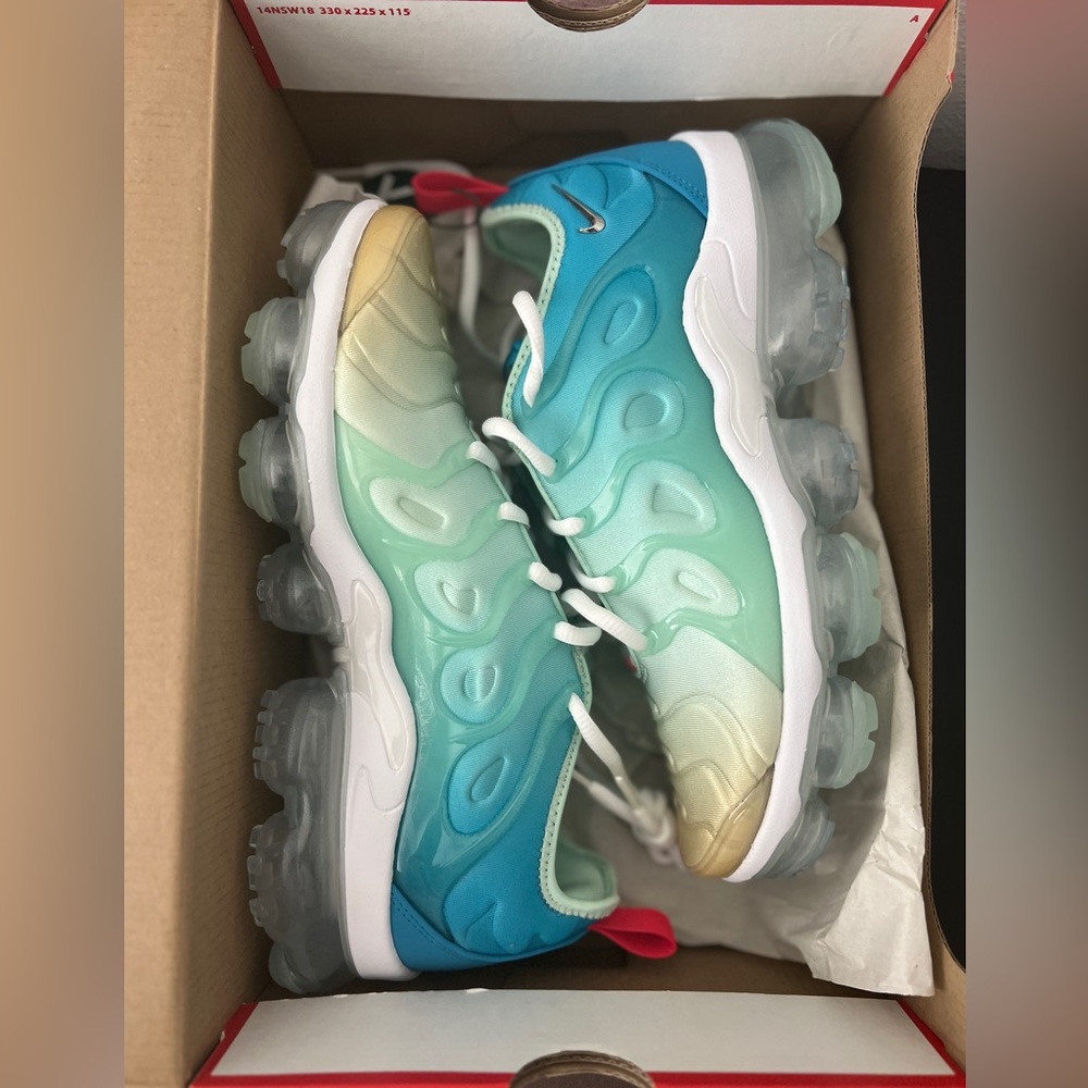Nike Air VaporMax Plus